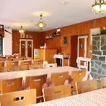 Rifugio Roberto Bignami 호텔 카스포조